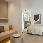 Anemelia Way Of Living Aparthotel Naousa